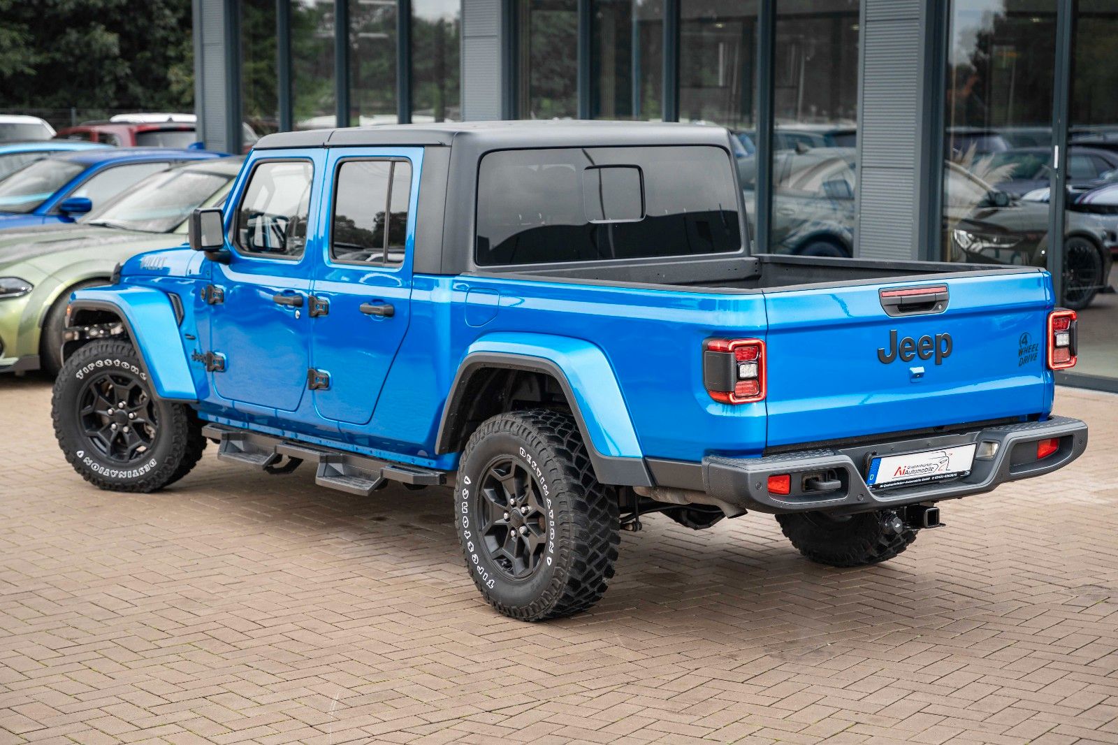 Jeep Gladiator Willys 3.6 V6 285 PS | 4x4 Crew Cab