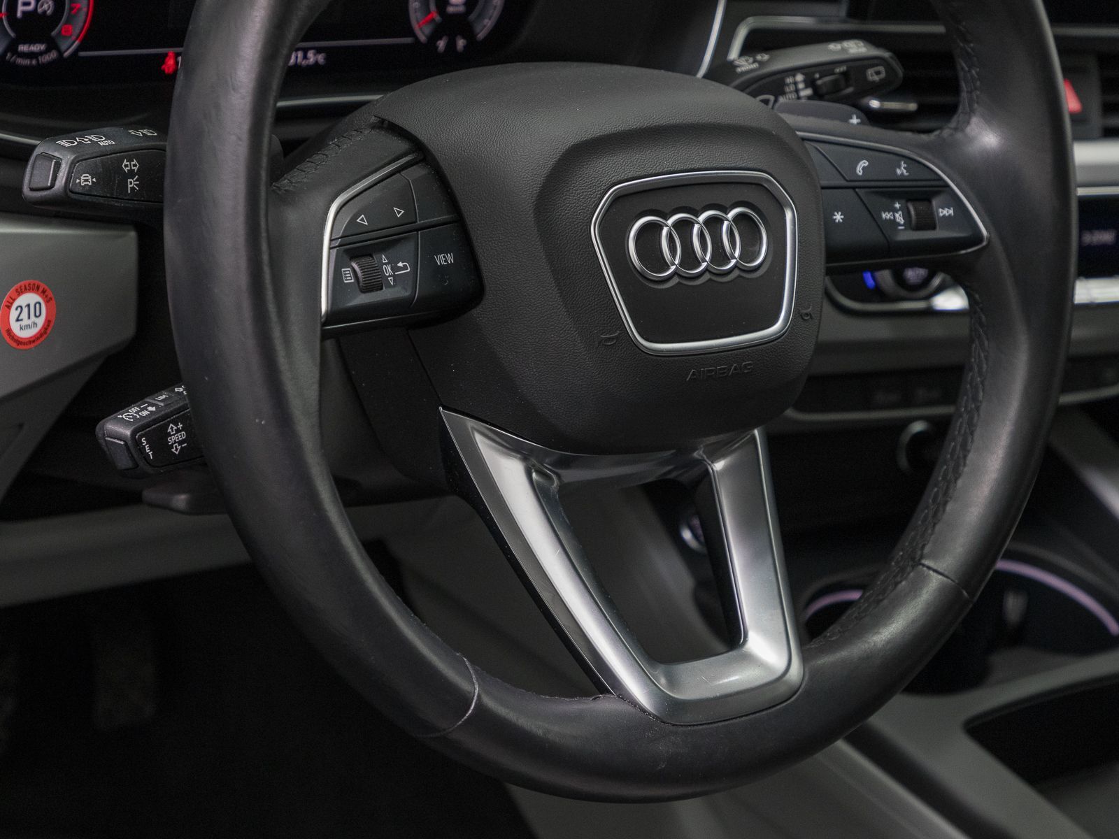 Audi A4 Avant 35 TFSI S LINE - Samsaru's Car Outlet