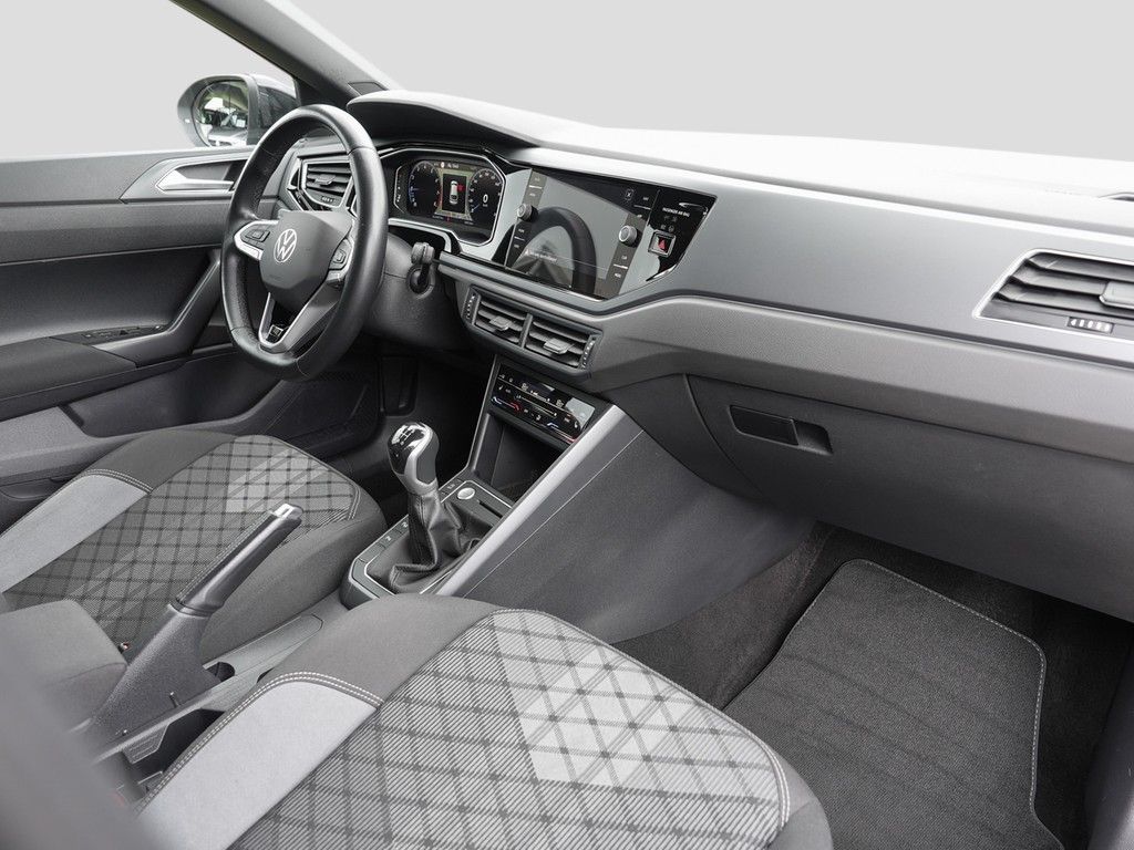 Volkswagen Taigo 1.0 TSI R-line - Samsaru's Car Outlet