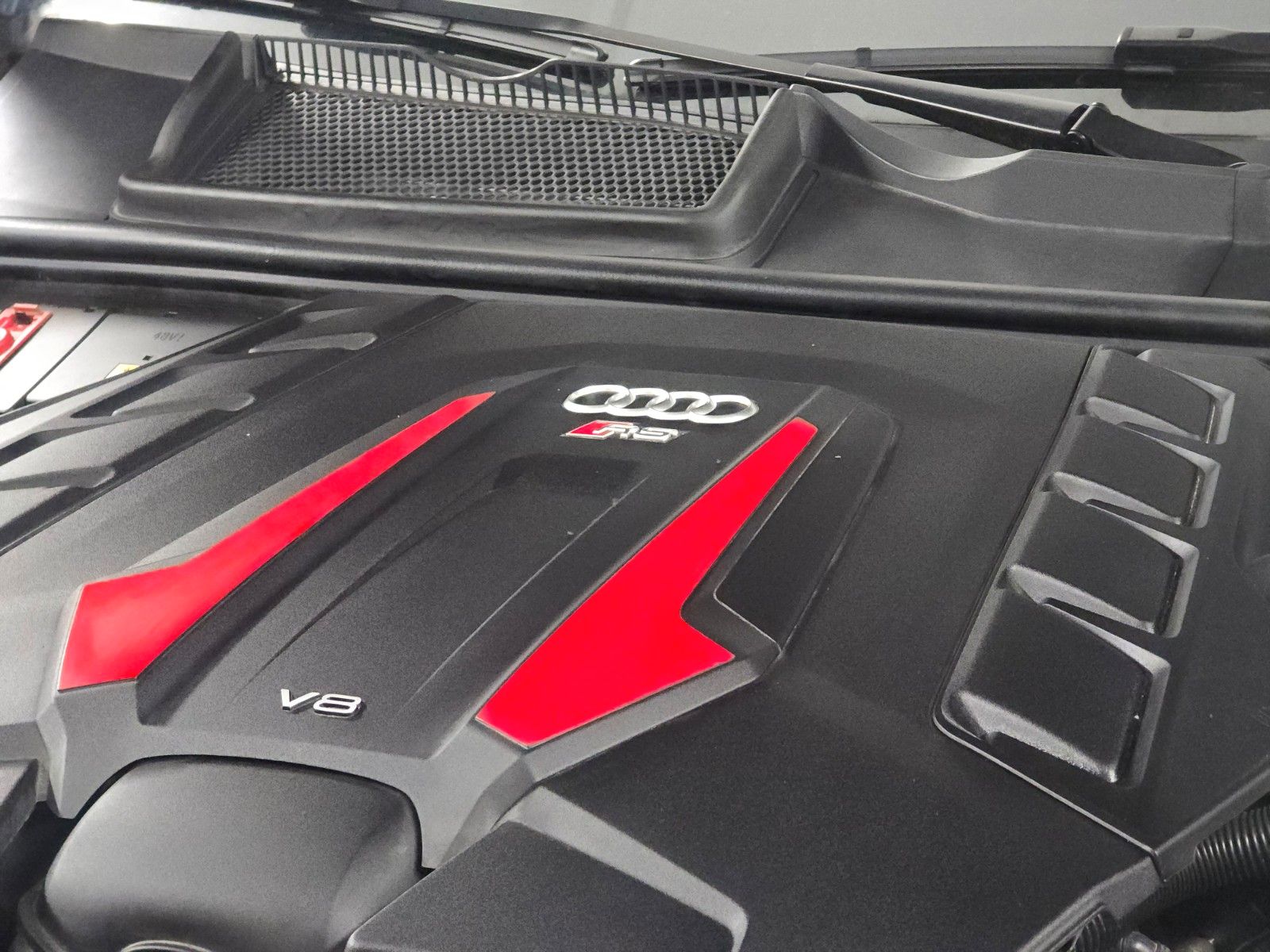 Audi RSQ8 (Massage/Ceramic/360 Kamera)