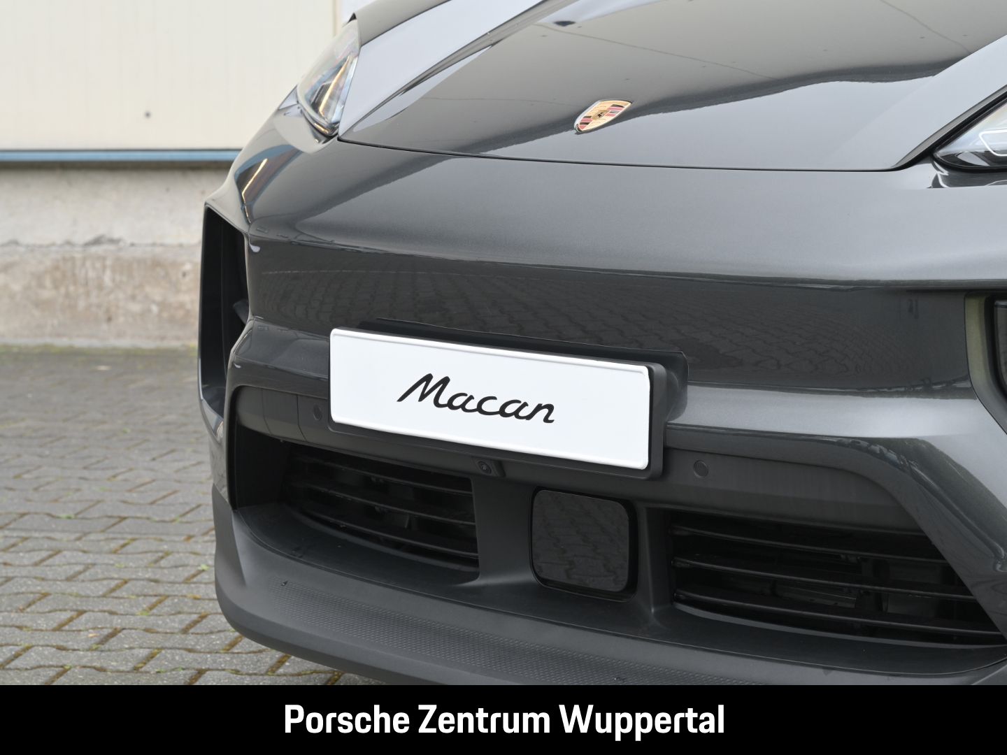 Porsche Macan 4 LED-Matrix Surround-View Abstandstempoma