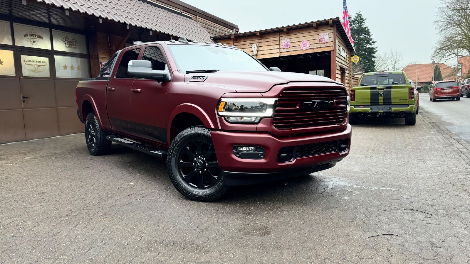 Dodge LIMITED*2500*6,7L DIESEL*BÜGEL*NAVI*AHK*GARANTIE