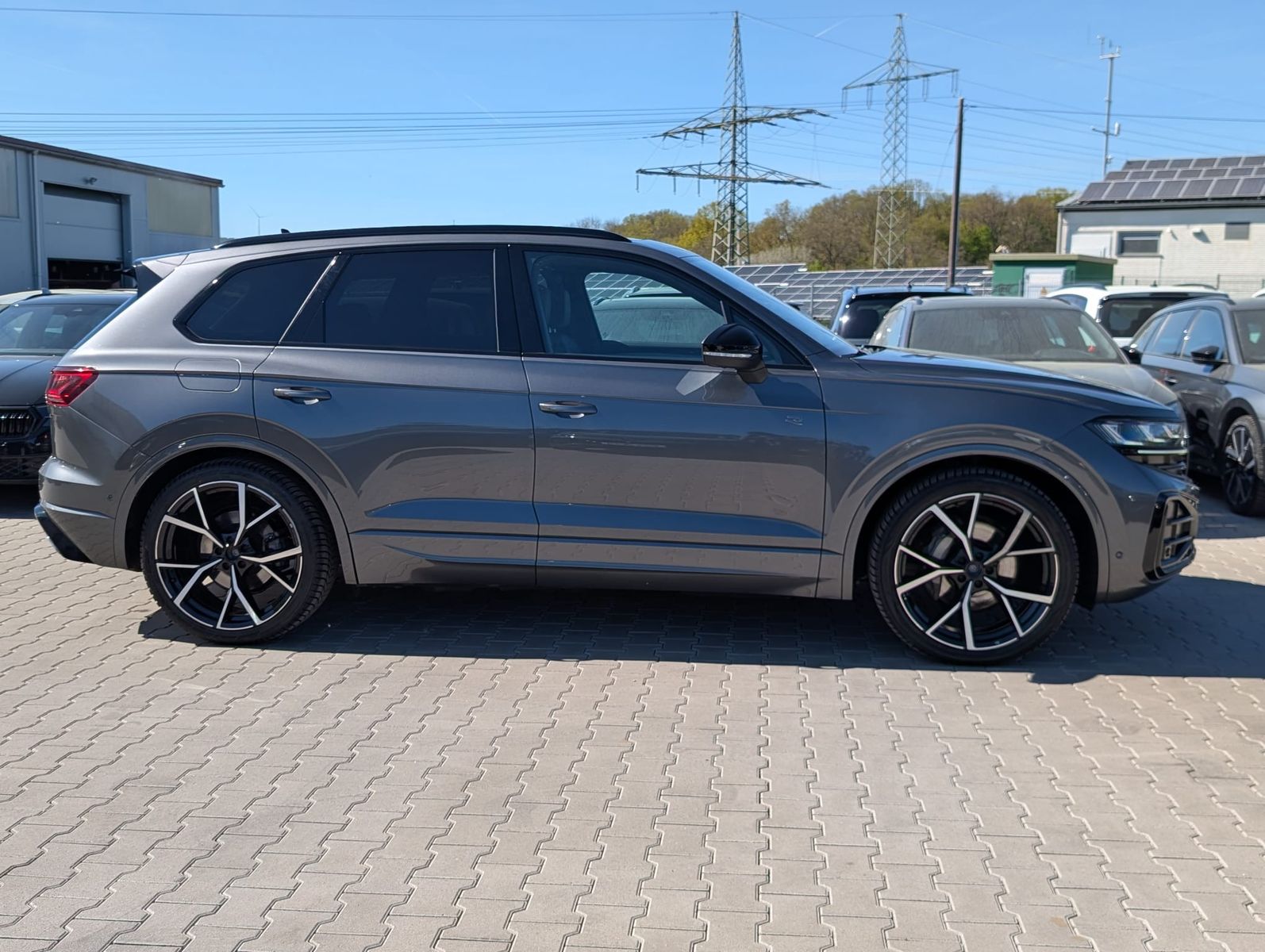Volkswagen Touareg 3.0TDI 4M R-Line VOLL Black 22" UPE 114T