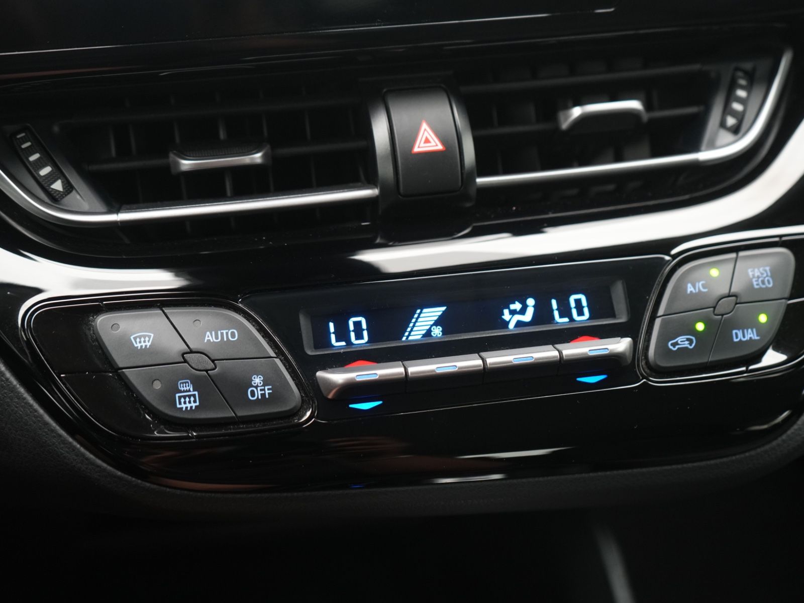Toyota C-HR Hybrid - Samsaru's Car Outlet