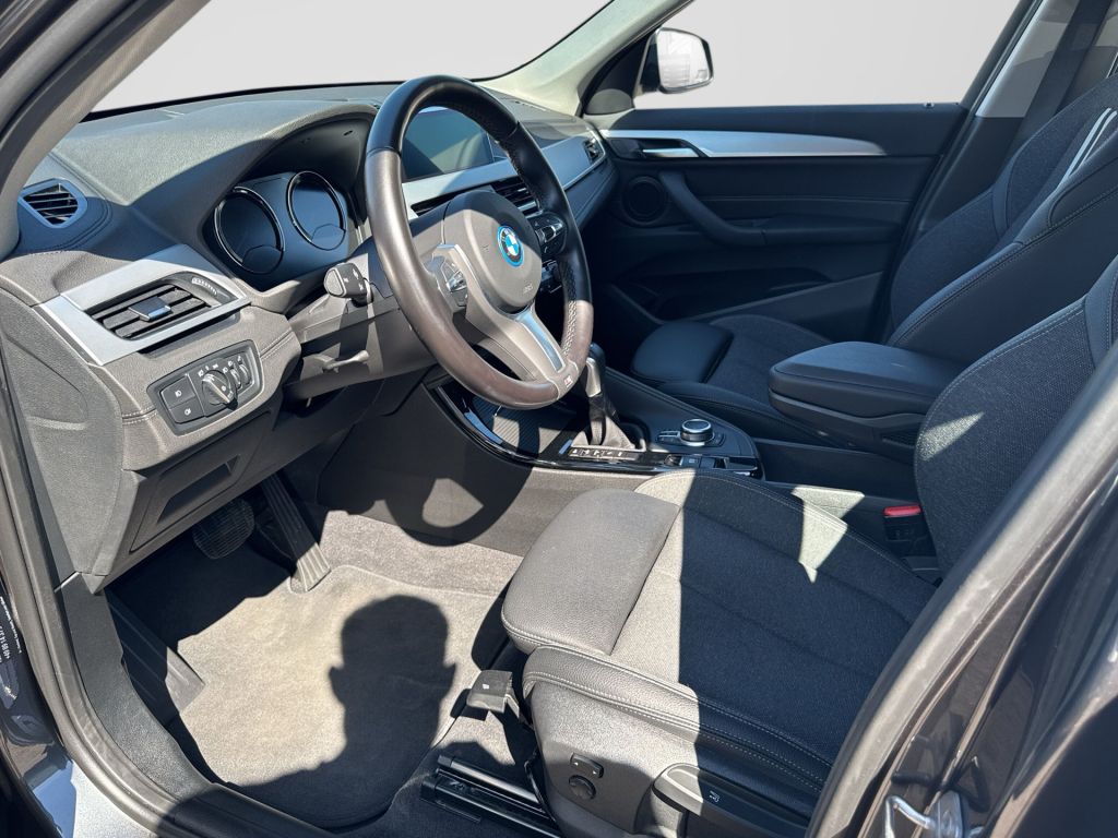 BMW X1 xDrive25e Sport Line - Samsaru's Car Outlet