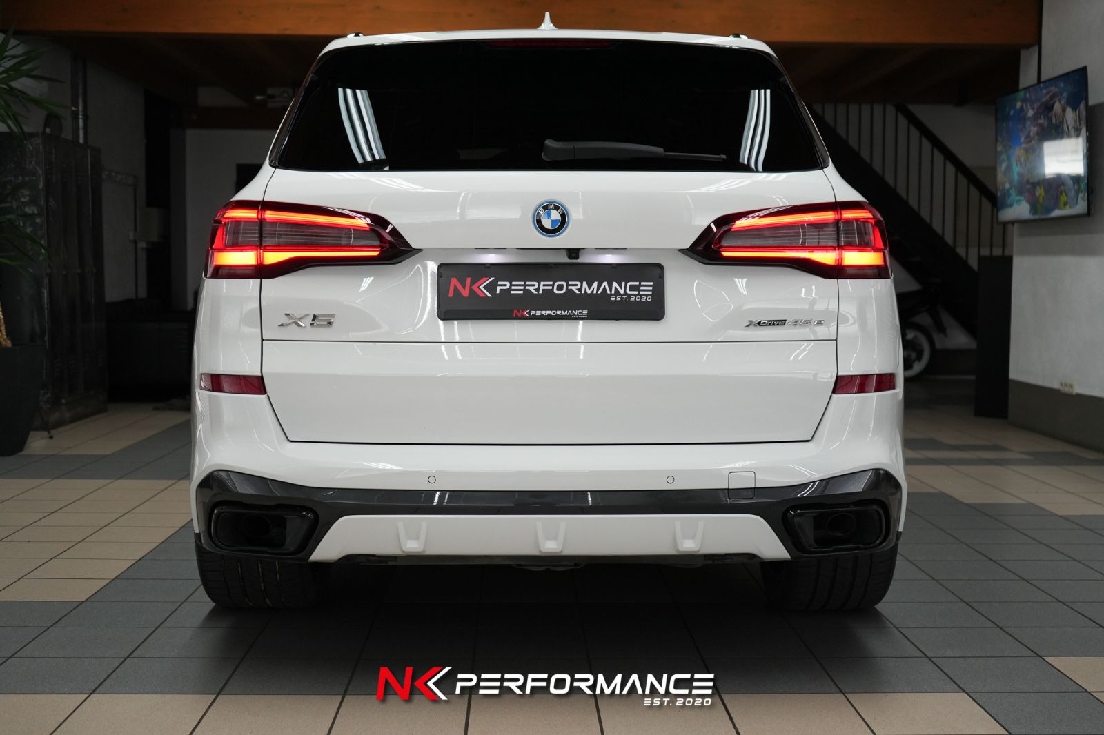 BMW X5 xDrive 45 e M Sport / M-SITZE / B&W / PANO