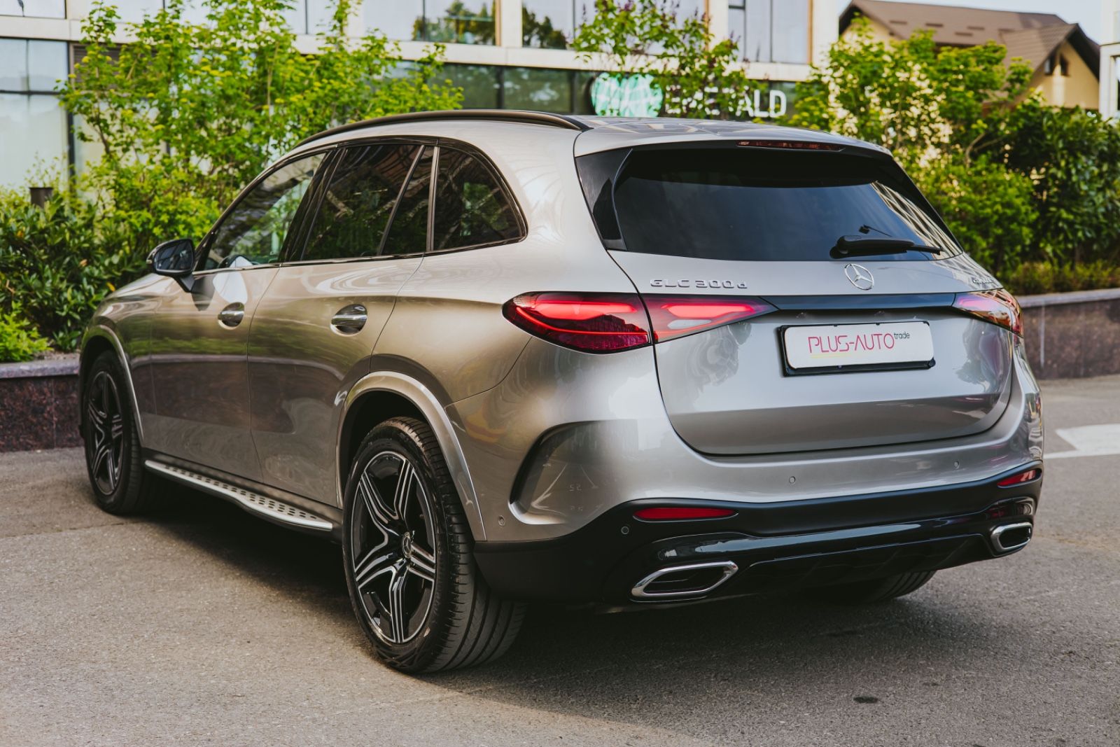 Mercedes-Benz GLC 300d 4Matic AMG