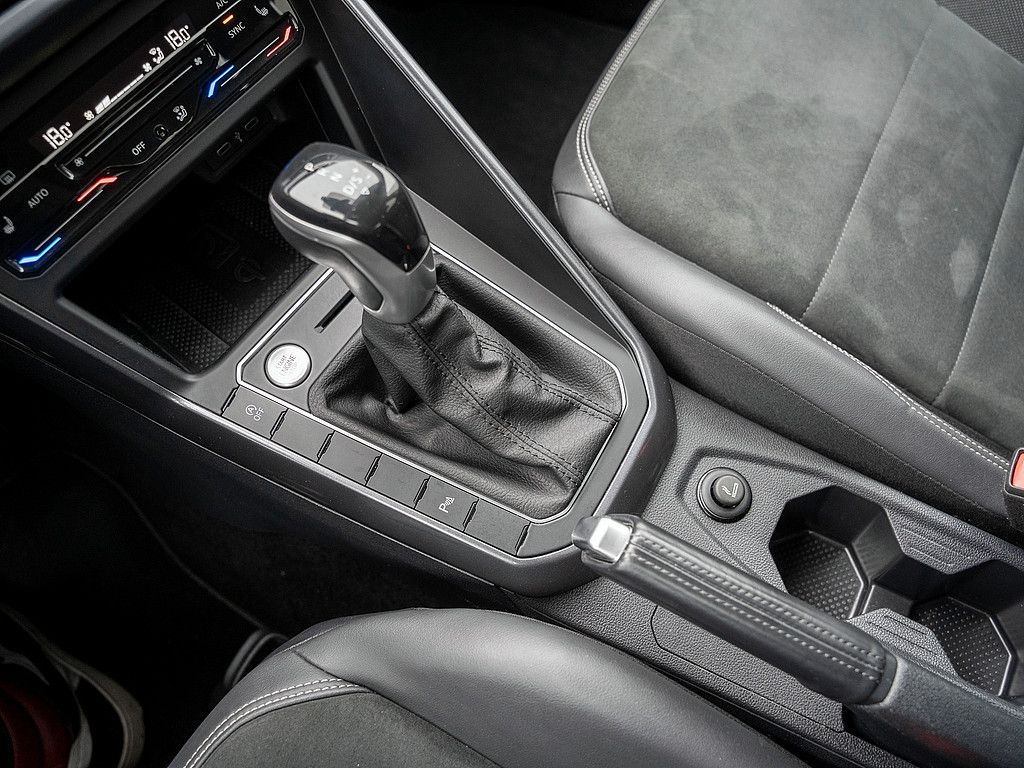 Volkswagen Polo 1.0 TSI Style KAM MATRIX SHZ PDC NAVI ACC