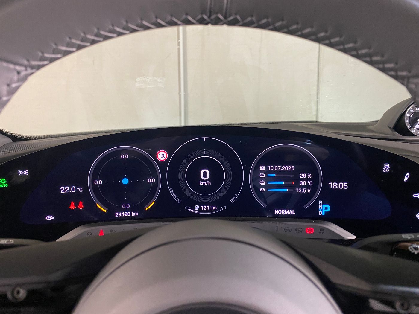 Porsche Taycan 4 Cross Turismo | Beifahrerdisplay |