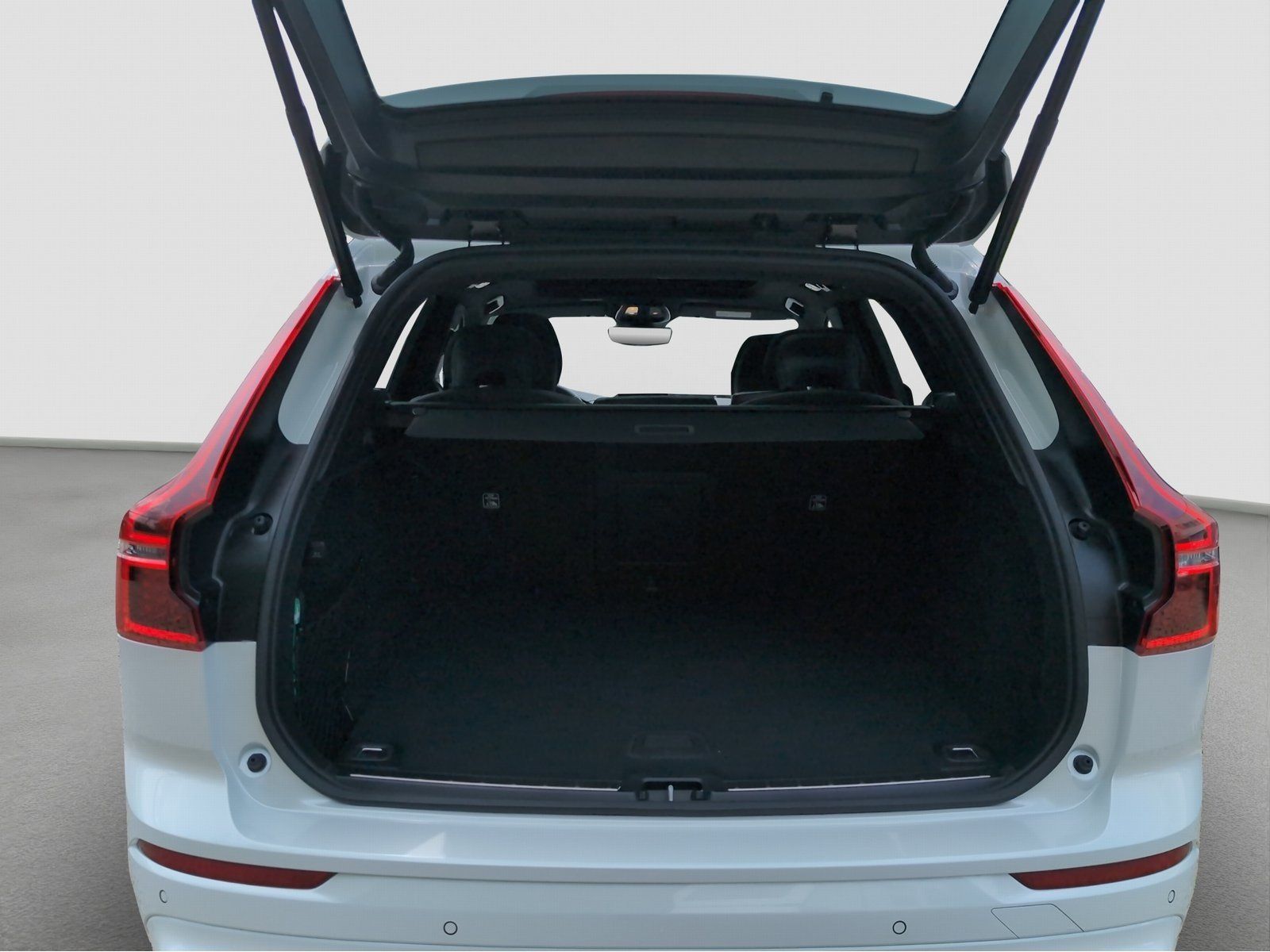 Volvo XC60 Black Edition B5 AWD Plus - Samsaru's Car Outlet