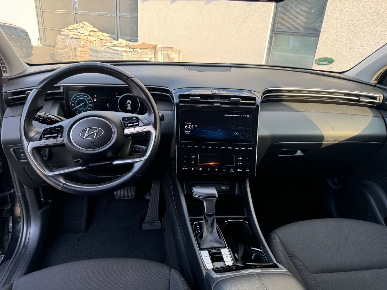 Hyundai Tucson Select Mild-Hybrid 2WD - Samsaru's Car Outlet