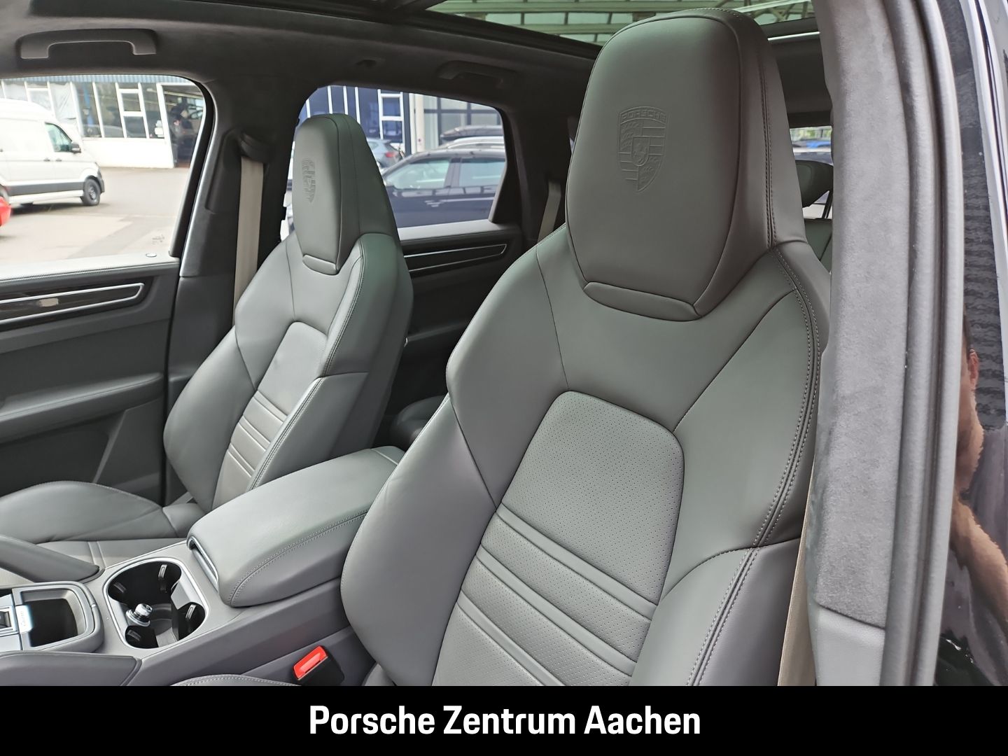 Porsche Cayenne Platinum Edition BOSE Sportabgasanlage