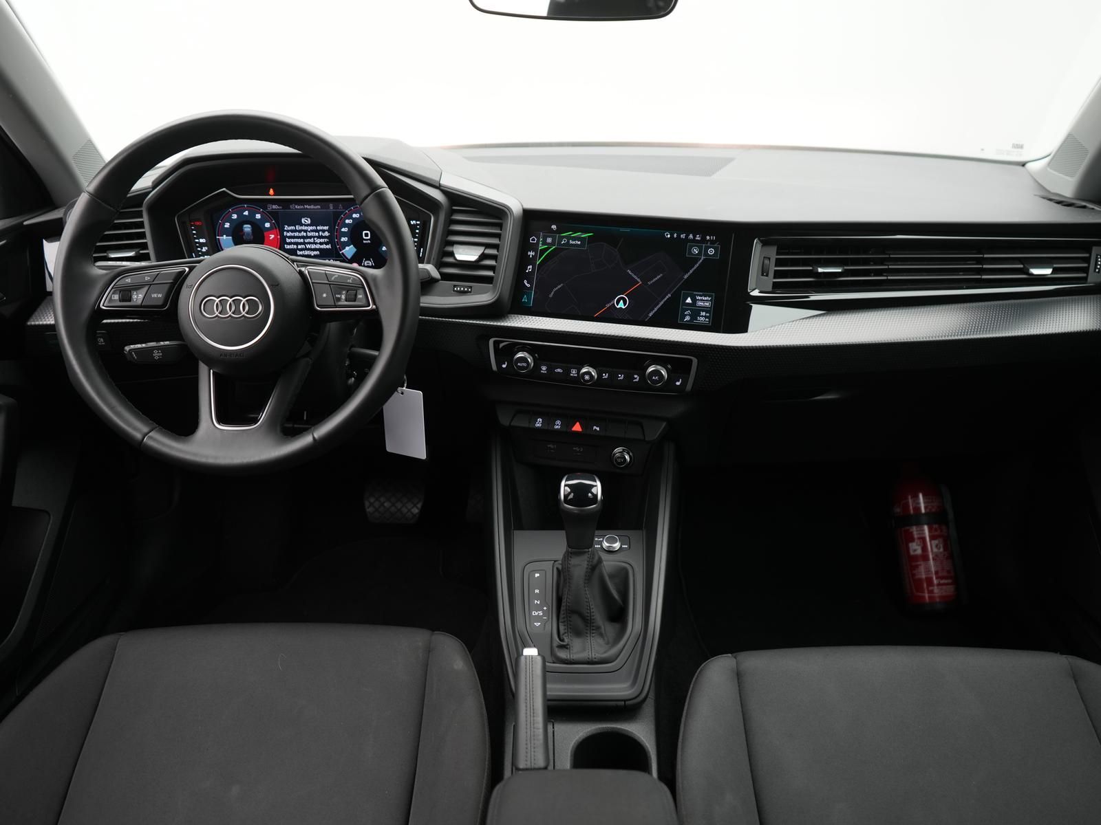 Audi A1 30 TFSI S line,TEMPO,APP,NAVI,SPURH,SHZ,PDC