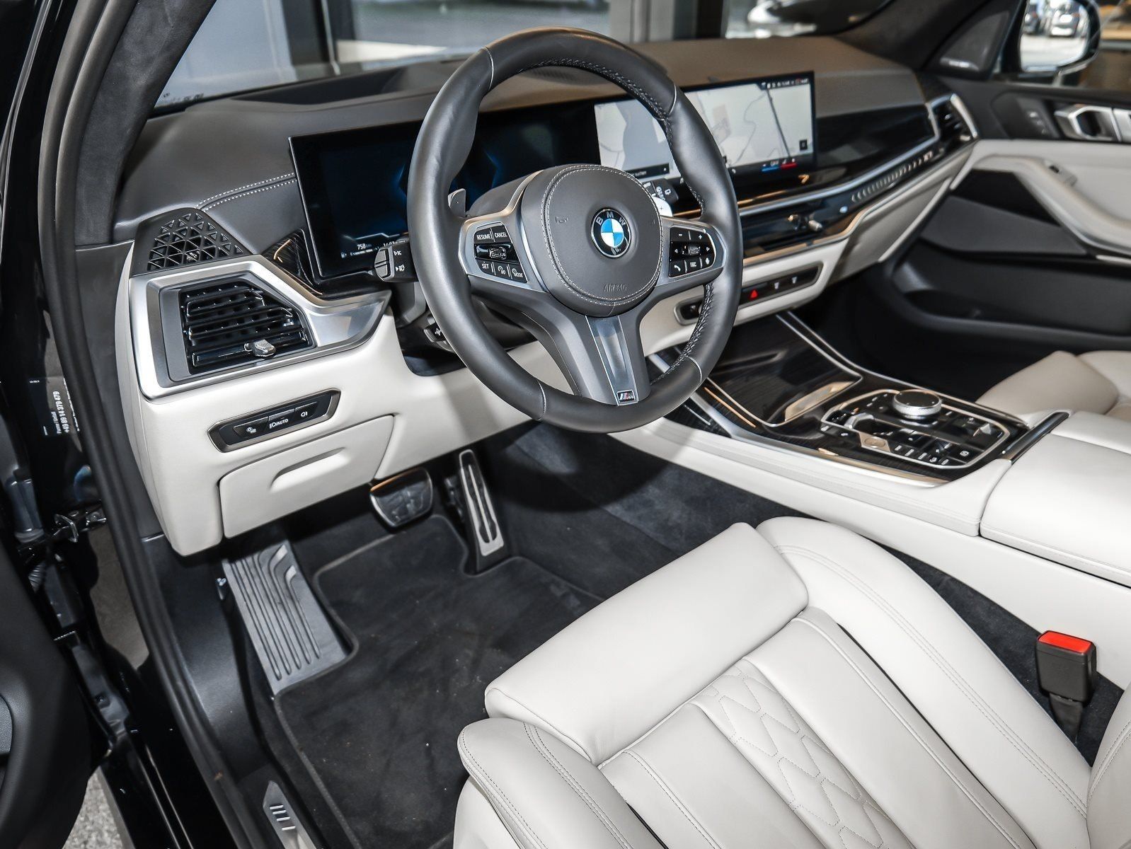 BMW X7 xDrive40d M Sport HUD PANO ACC AHK 360°KAM