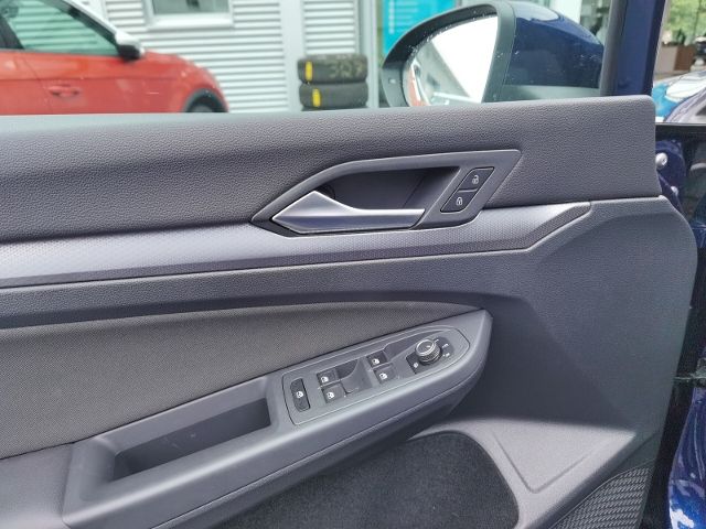 Volkswagen Golf 8 1.5 TSI BMT Active - Samsaru's Car Outlet