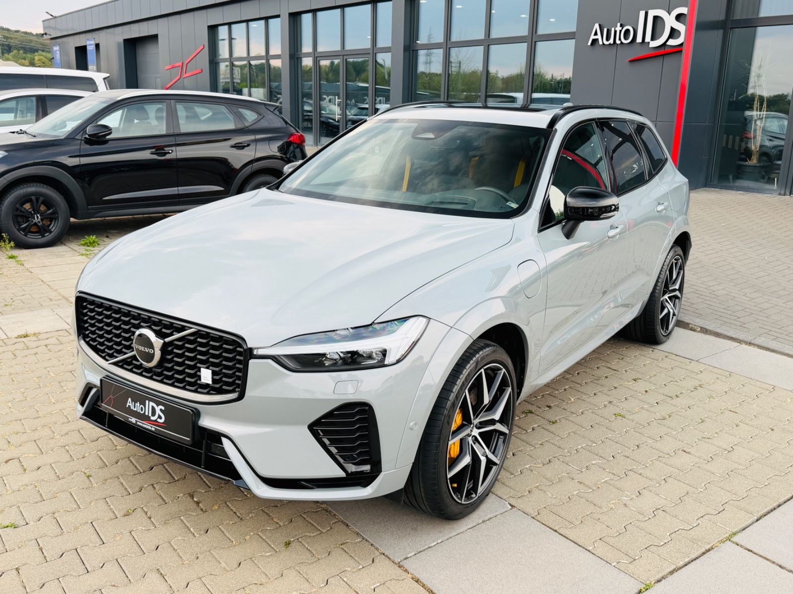 Volvo XC60 Polestar Engineered Recharge Plug-In Hybrid
