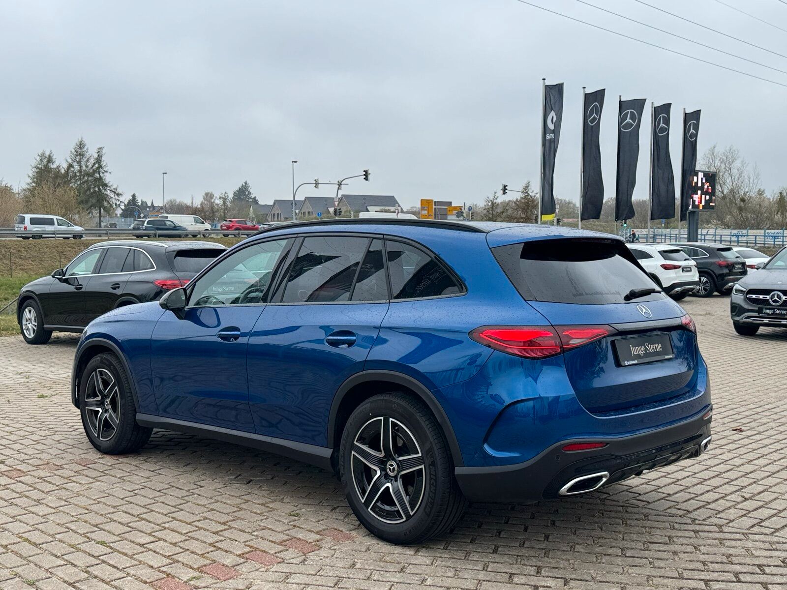 Mercedes-Benz GLC 300 d 4M AMG Advanced AHK PanoDach DigiLight