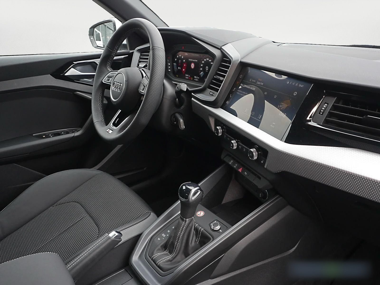 Audi A1 Sportback 30 TFSI S line S tronic - Samsaru's Car Outlet