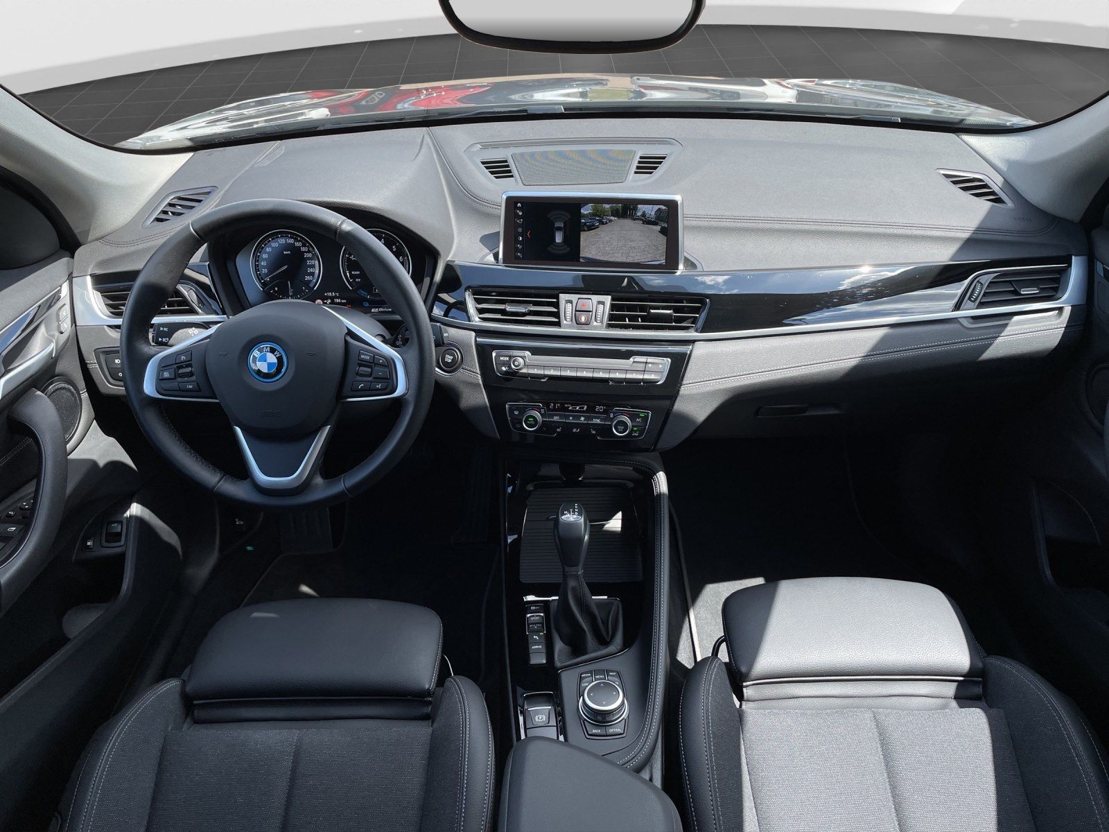 BMW X1 xDrive25e Sport Line - Samsaru's Car Outlet