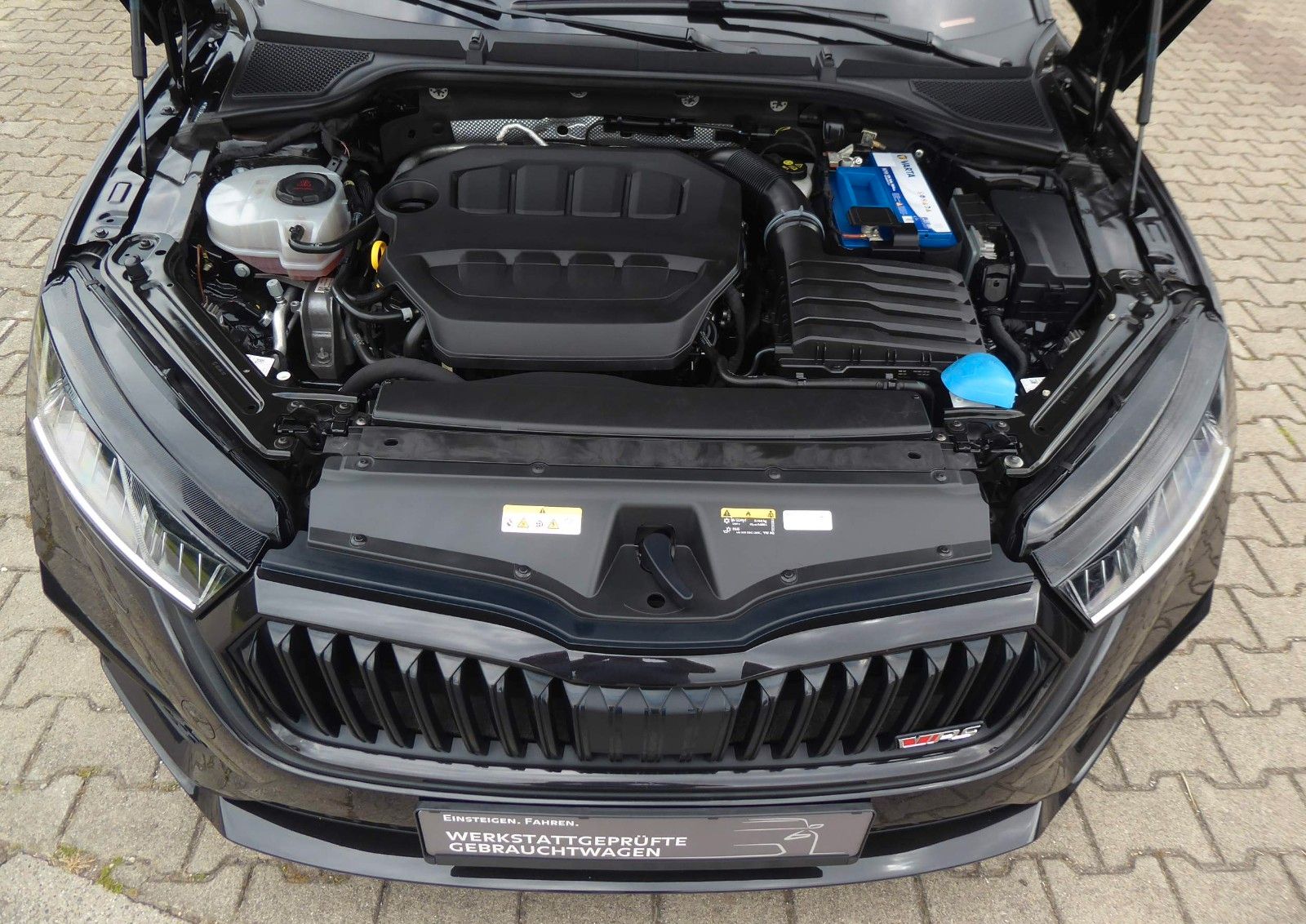 Skoda Octavia Combi RS - Samsaru's Car Outlet
