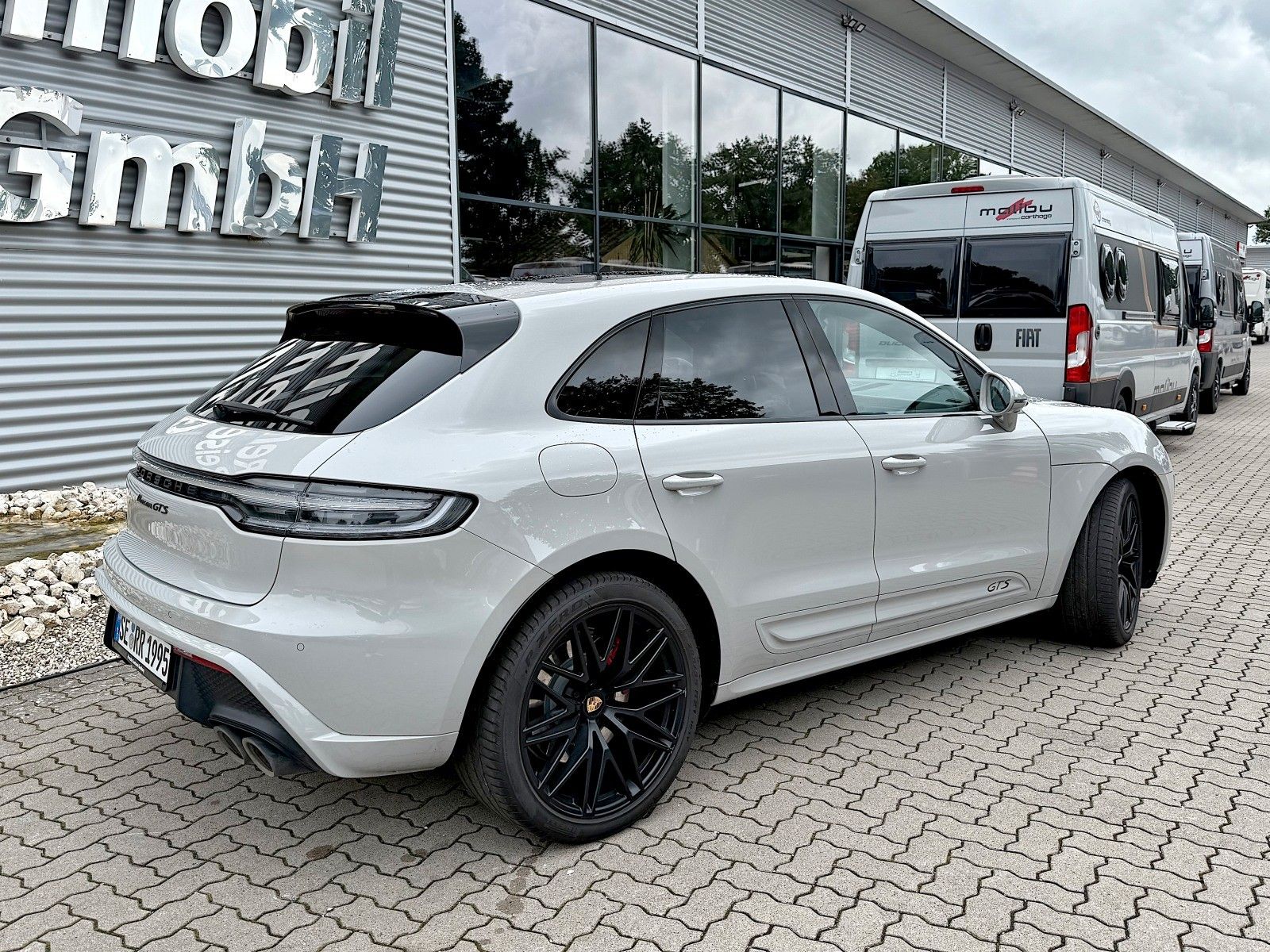 Porsche Macan GTS - Samsaru's Car Outlet