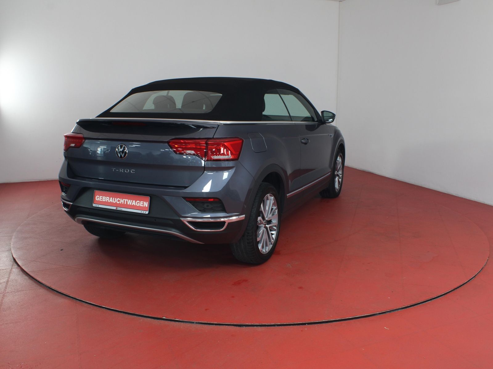 Volkswagen T-Roc 1.0 TSI - Samsaru's Car Outlet