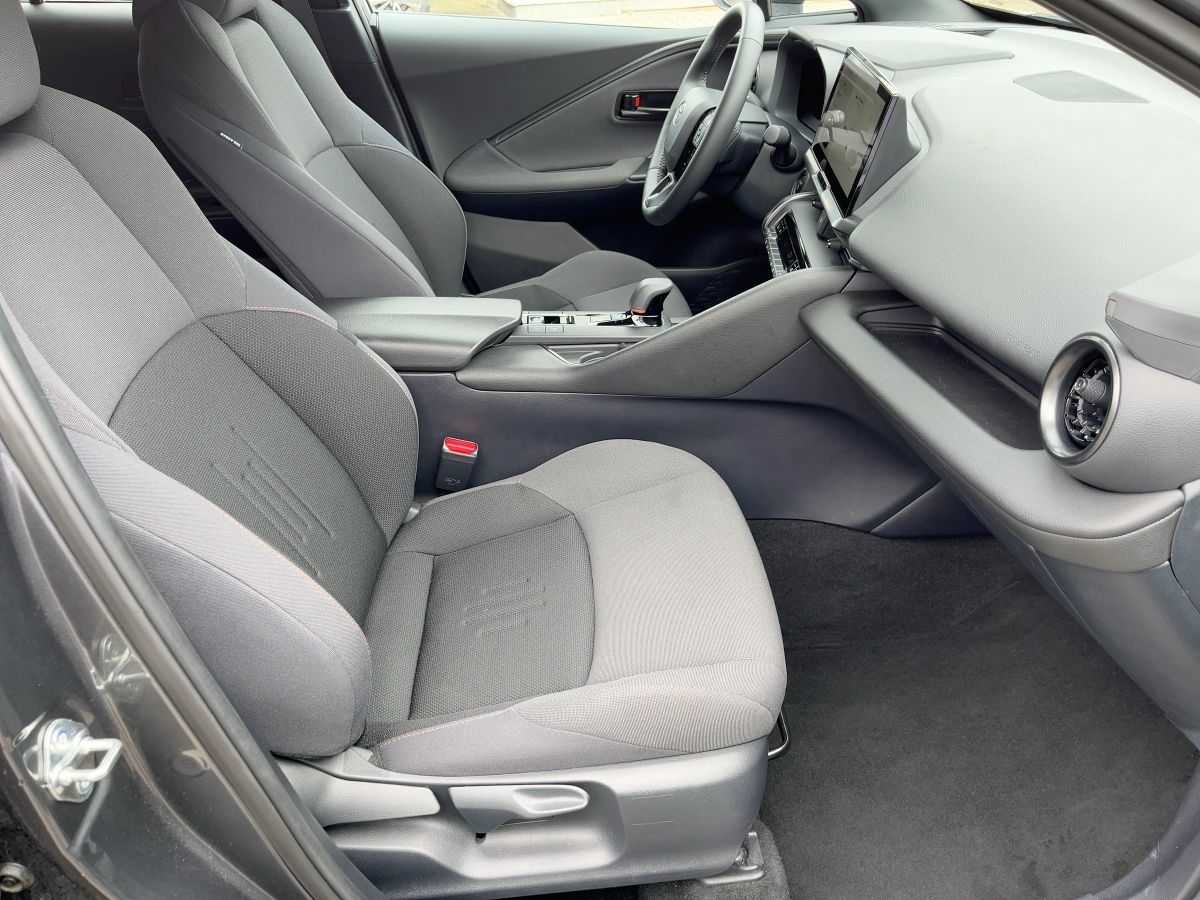 Toyota C-HR 1.8 Hybrid Team D Navi*KAM*DAB*SHZ*el.Heck
