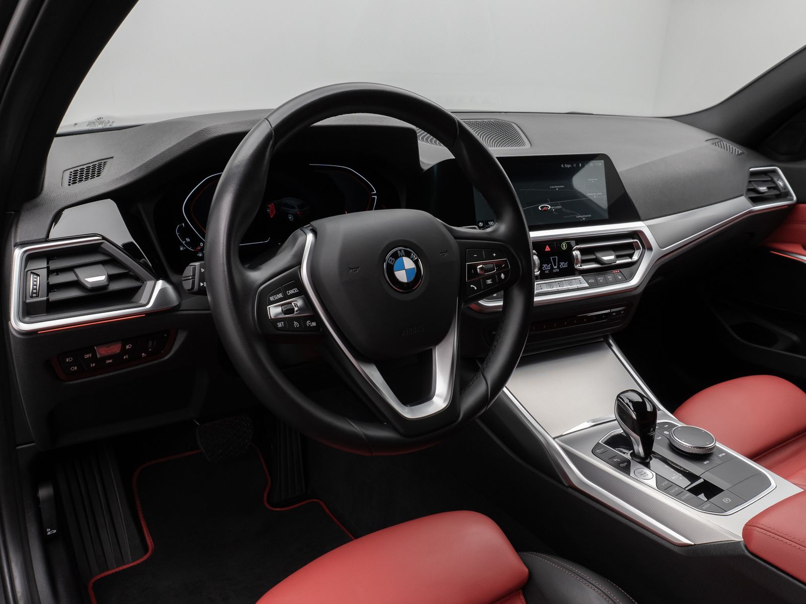BMW 330i xD SportLine - Samsaru's Car Outlet