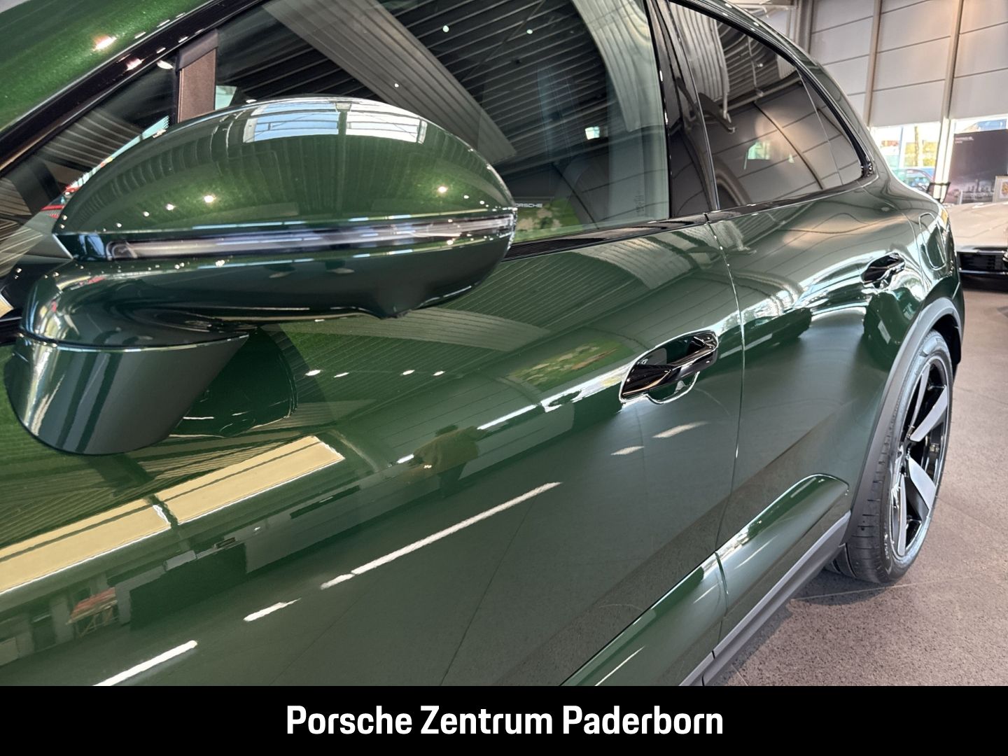 Porsche Macan 4 - Samsaru's Car Outlet