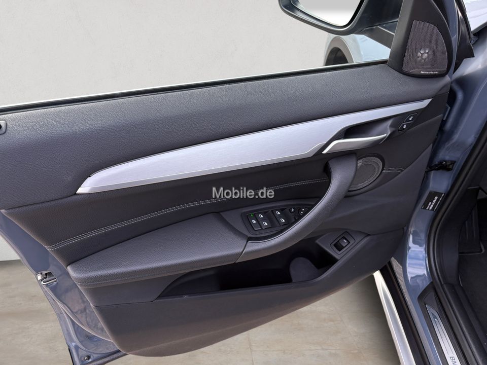 BMW X1 xDrive20d xLine - Samsaru's Car Outlet