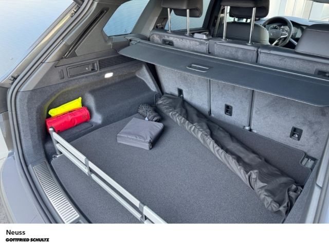 Volkswagen Touareg R-LINE 3.0 TDI DSG NAVI PANO AHK KOMFORT