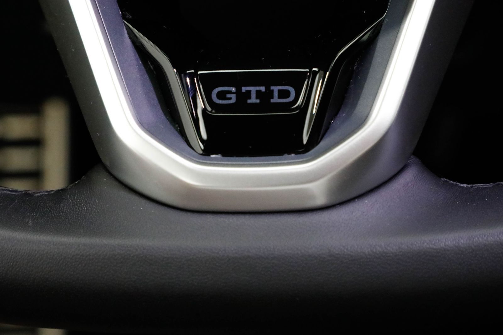Volkswagen Golf GTD 2.0 TDI DSG AHK Matrix Kam. Pano HUD