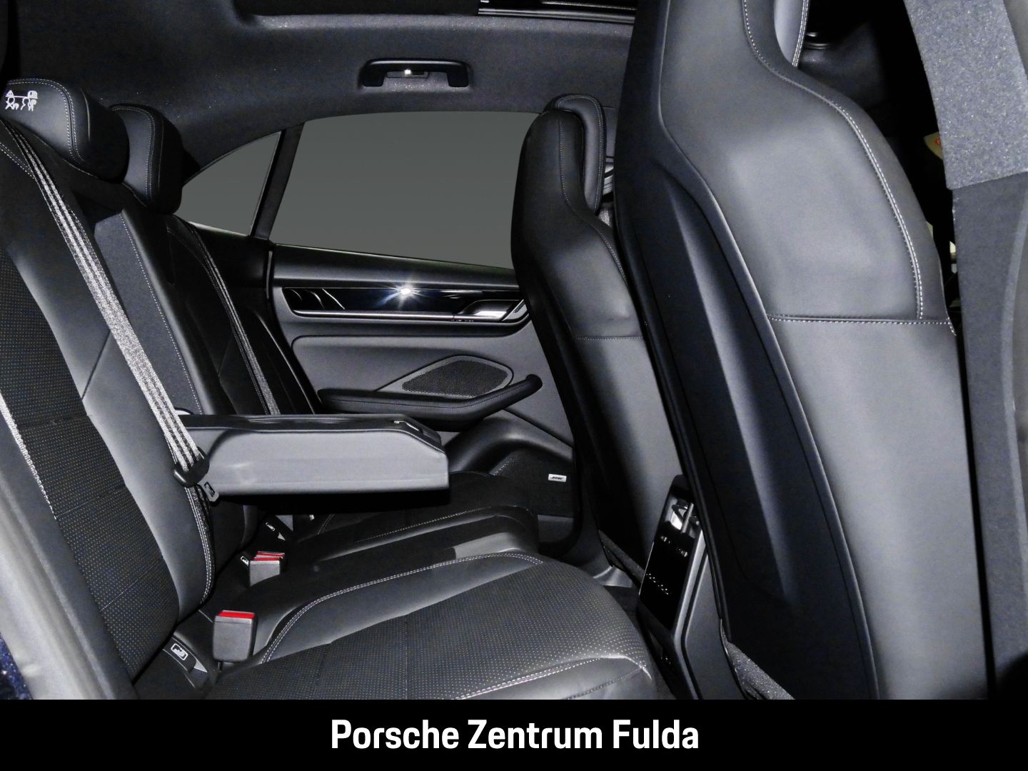 Porsche Macan 4 Luftfederung BOSE LED-Matrix 21-Zoll
