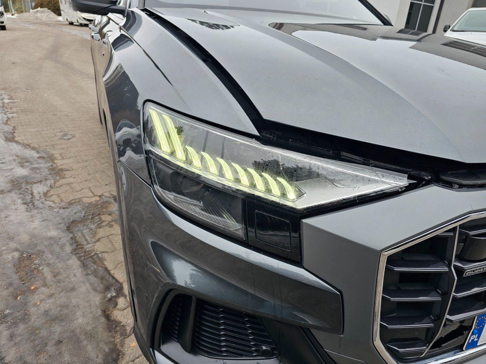 Audi Q8 45TDI quattro S-LINE Mild Hybr LEICHER UNFALL