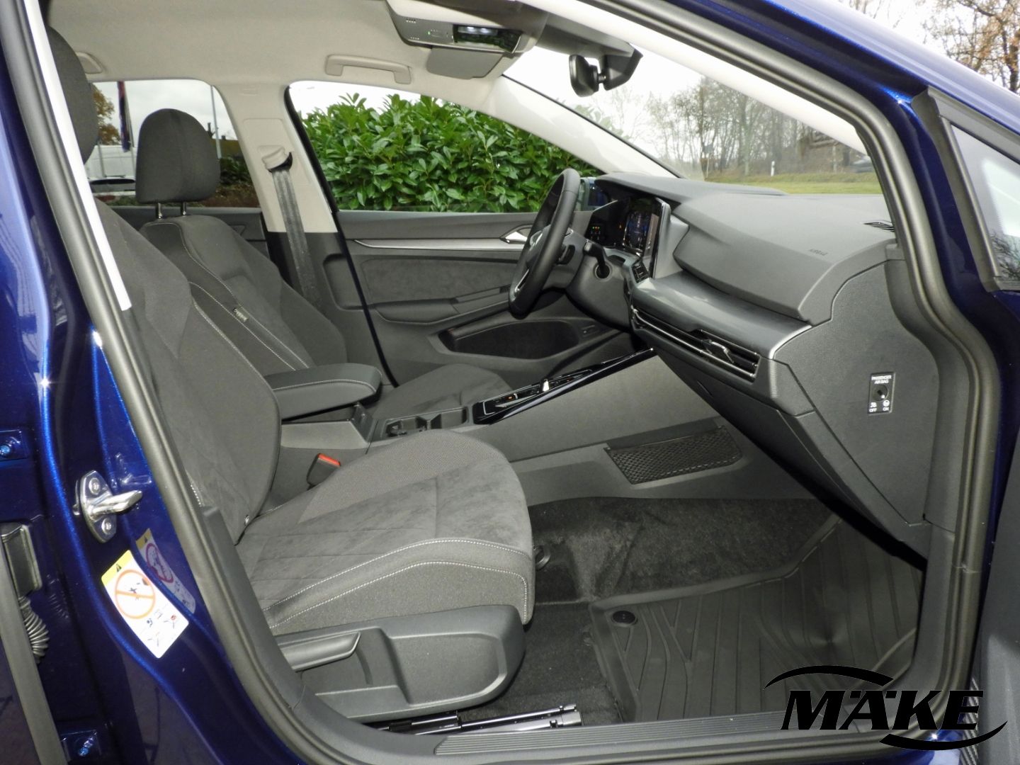 Volkswagen Golf Style 1.4 TSI eHybrid - Samsaru's Car Outlet