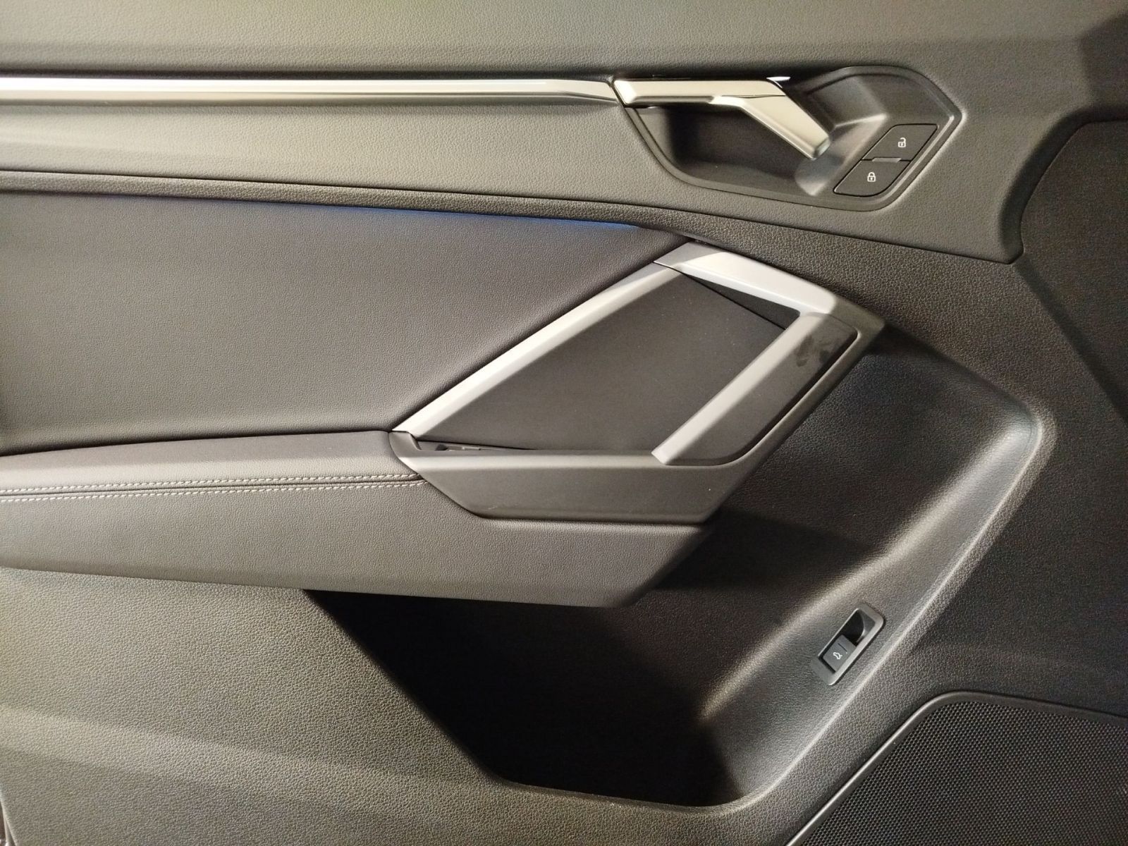 Audi Q3 Sportback 40 TFSI quattro S line - Samsaru's Car Outlet