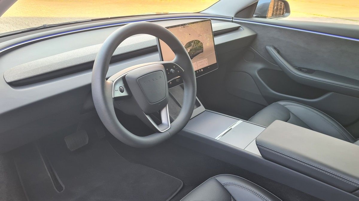 Tesla Model 3 LR AWD 2025 Highland  EAP HW 4