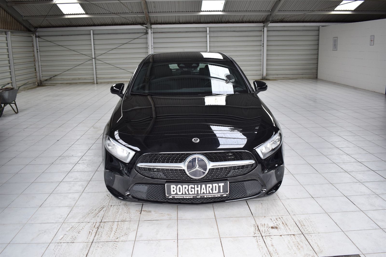 Mercedes-Benz A 180 - Samsaru's Car Outlet