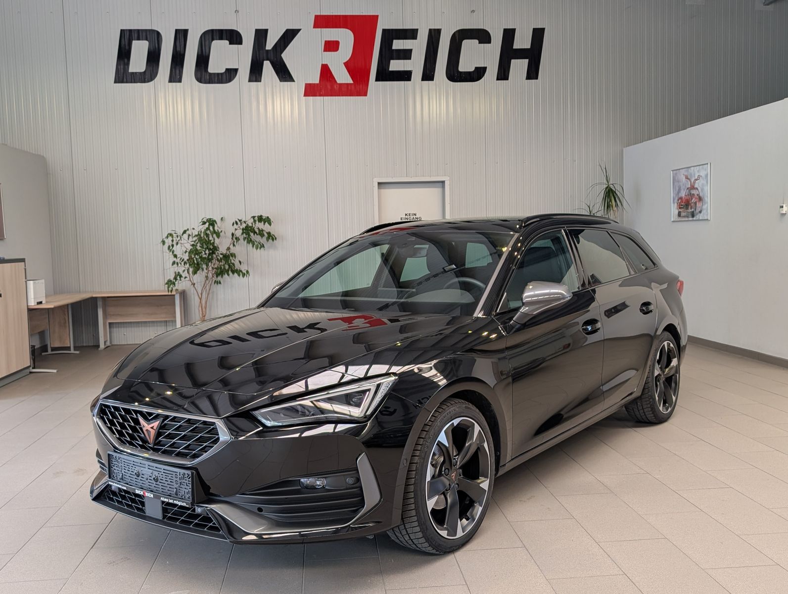 Cupra Leon 1.5eTSI DSG Matrix - Samsaru's Car Outlet