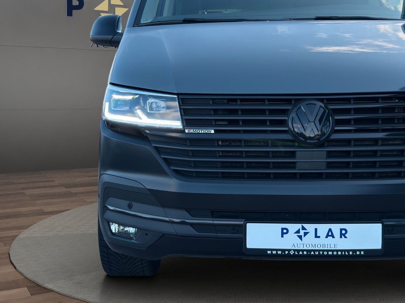 Volkswagen T6.1 Multivan - Samsaru's Car Outlet