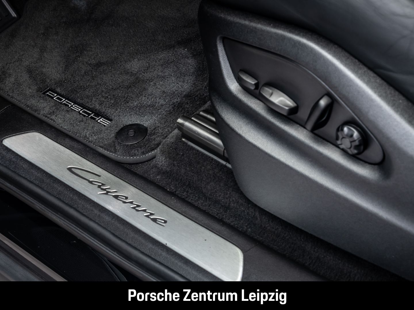 Porsche Cayenne E-Hybrid Coupe HD-Matrix HeadUp AHK ACC