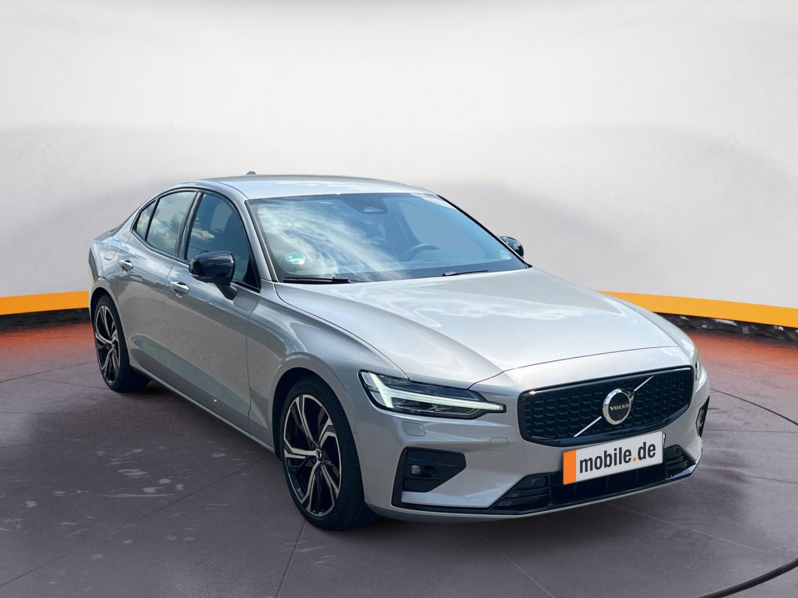 Volvo S60 B4 Plus Dark AHK+STH+SITZH+RFK+NAVI+TEMPOMAT