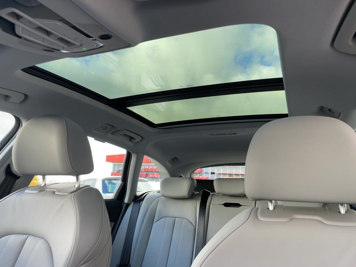 Audi A4 allroad MATRIX+APP+DAB+AHK+PANO+SHZ+VIRT+LED