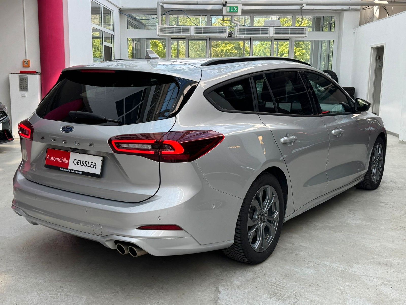 Ford Focus Turnier ST-Line X Automatik+Kamera+HUD