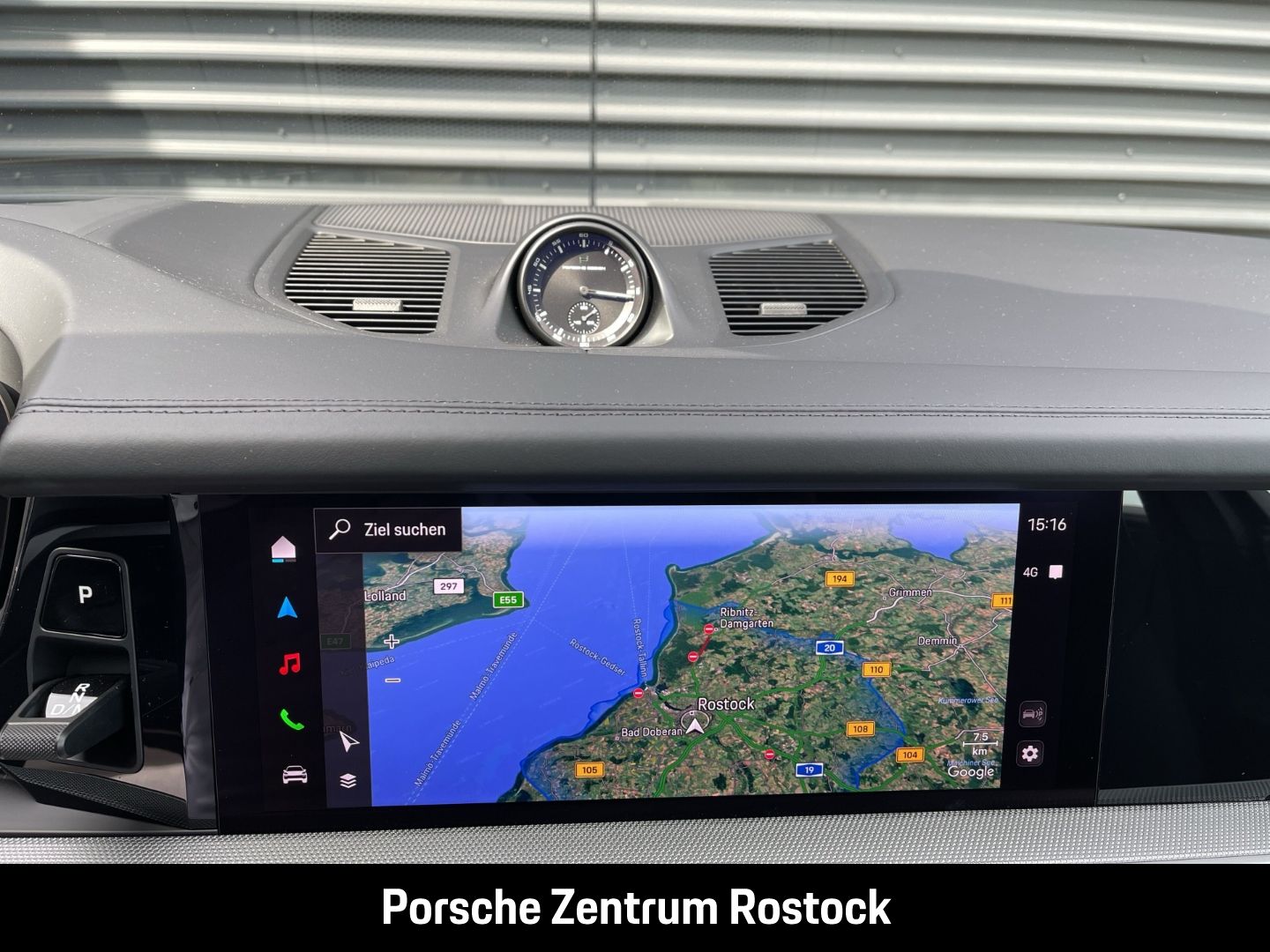 Porsche Cayenne E-Hybrid Coupe Panorama Surround-View