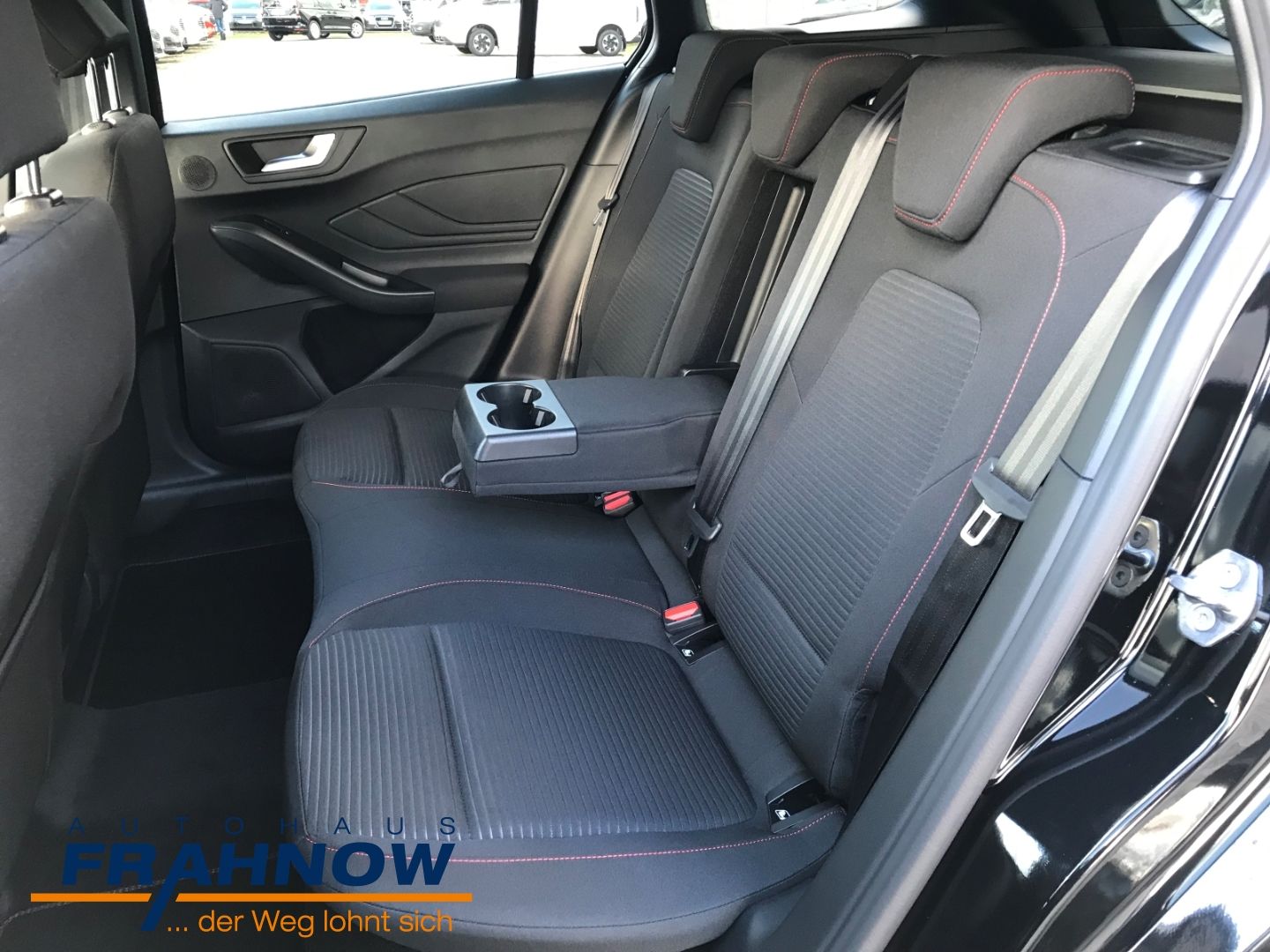 Ford Focus Turnier 1.0L ST-LINE X MATRIX-LED AHK B&O
