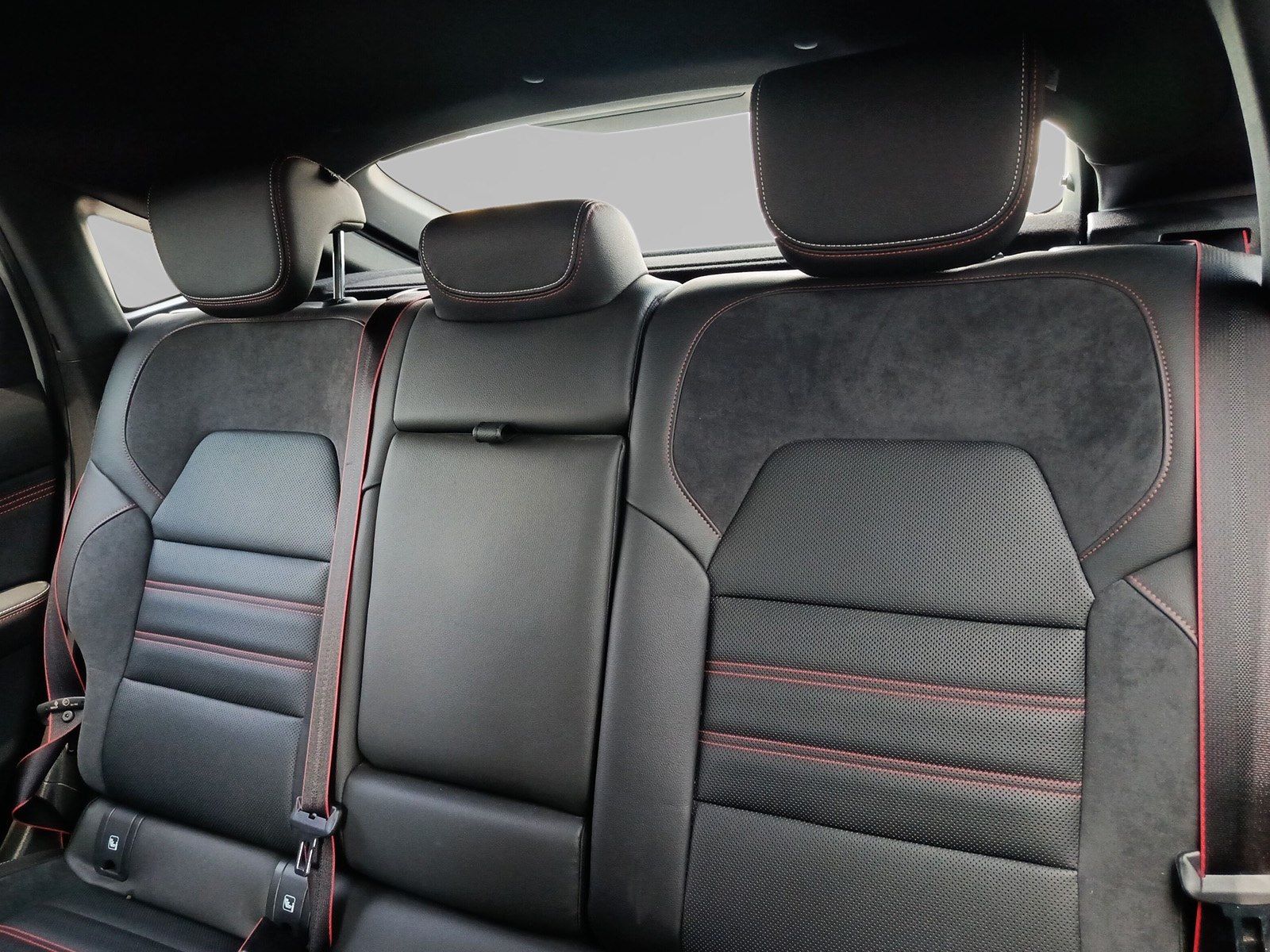 Renault Arkana R.S. Line TCe 160 Automatik - Samsaru's Car Outlet