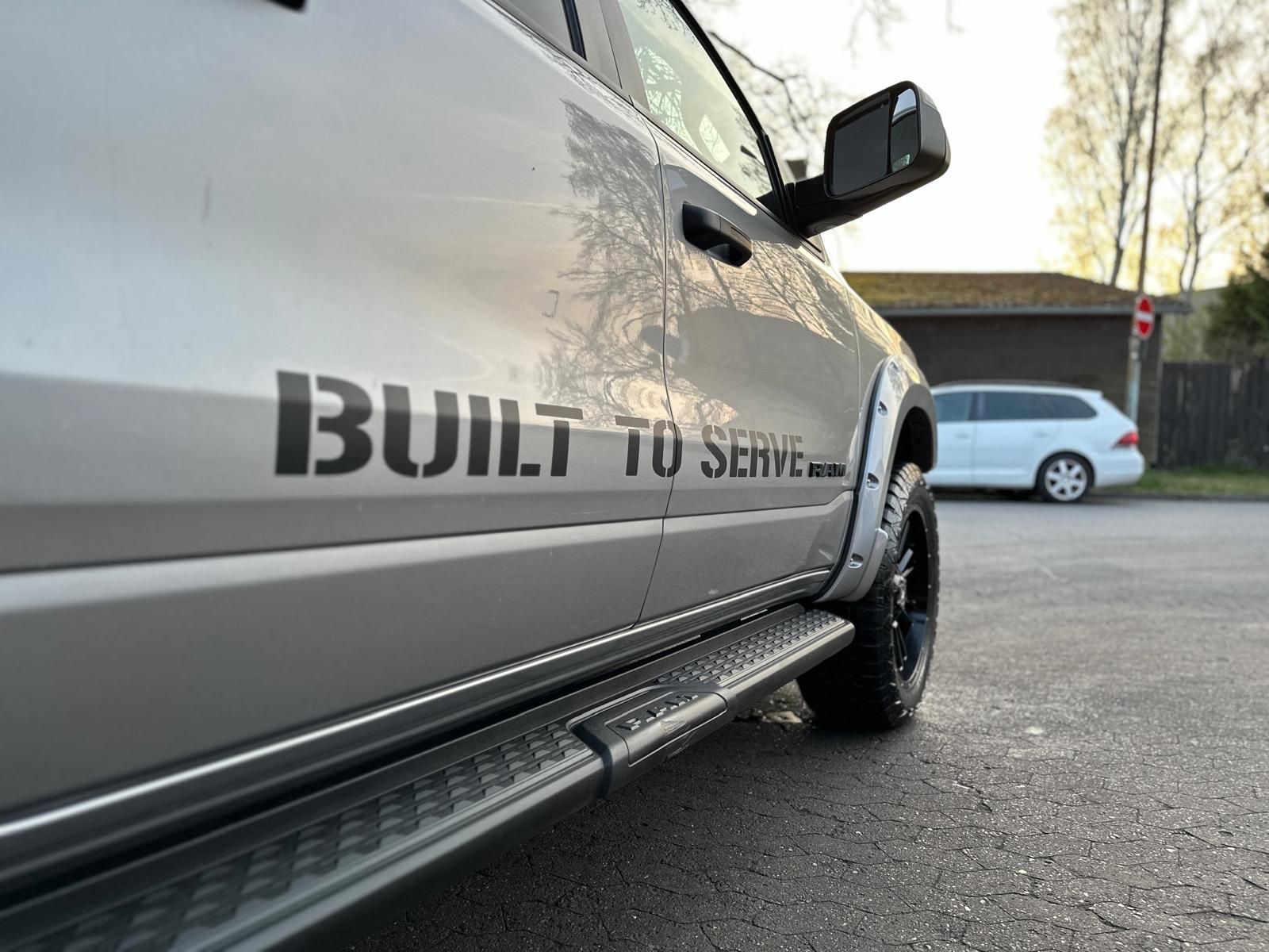 Dodge BUILT TO SERVE*LPG*4X4*OFF-ROAD*BÜGEL*AHK*NAVI*