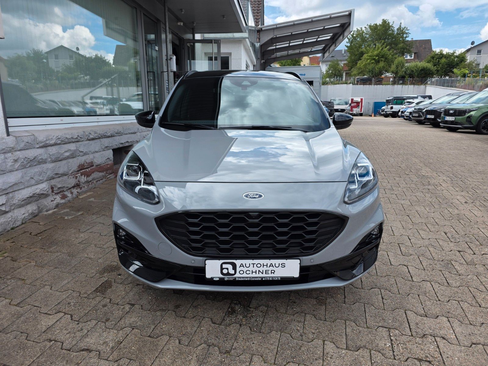 Ford Kuga Hybrid - Samsaru's Car Outlet