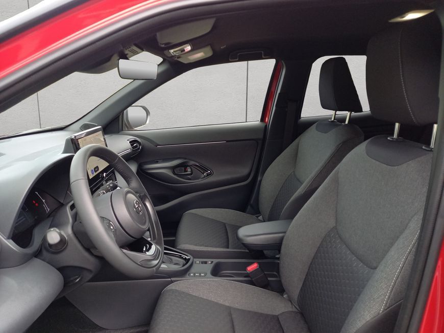 Toyota Yaris Cross Teamplayer Safety-Paket Winter-Paket